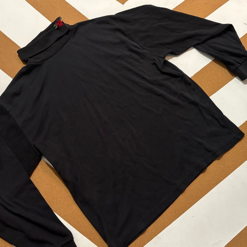 Jason Maxwell Embroidered turtleneck
